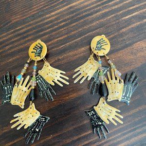 Lunch at the Ritz  - Black/Off White/Gold Gloves Vintage clip on earrings